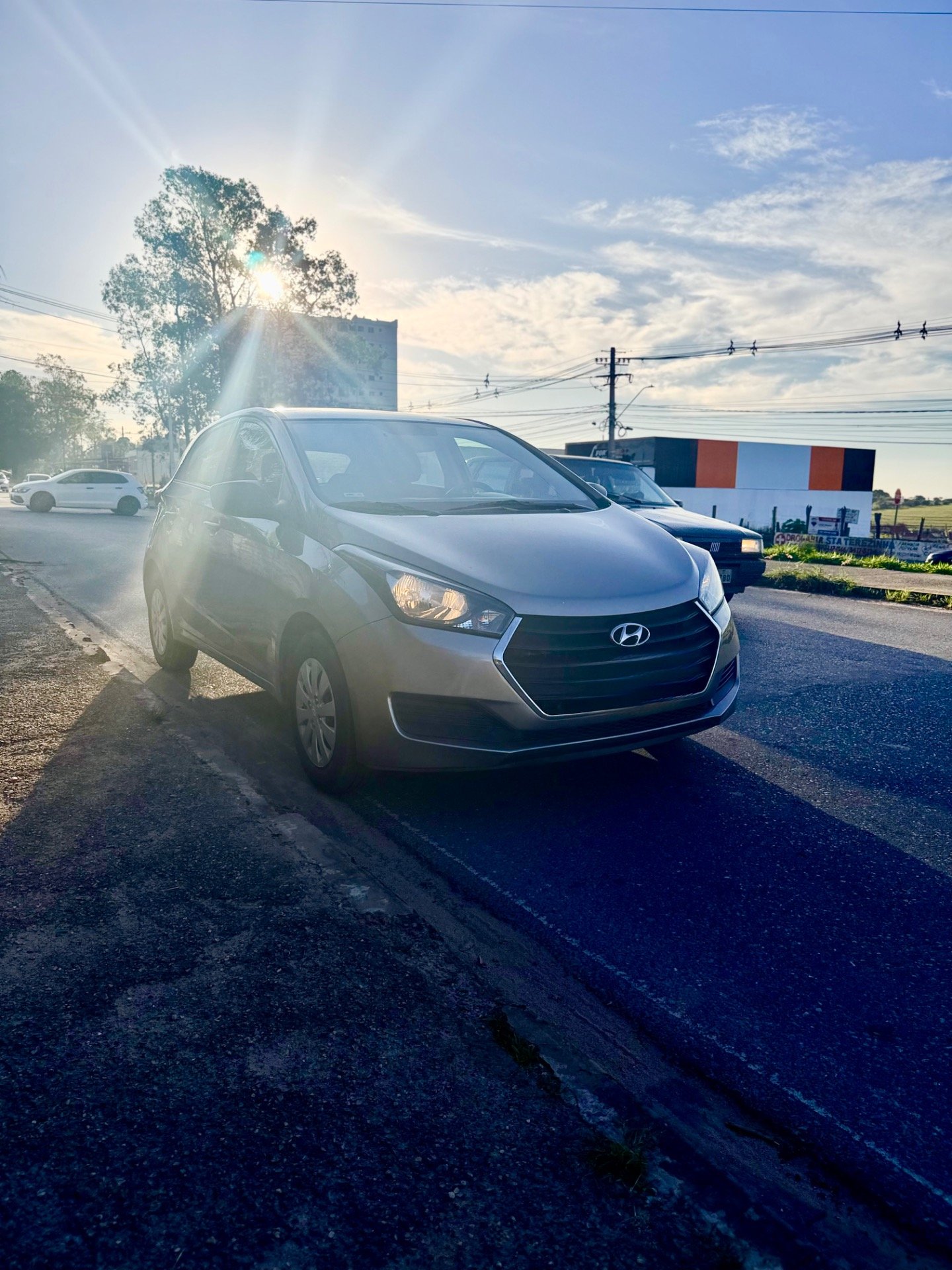 Hyundai HB20 Comf./C.Plus/C.Style 1.0 Flex 12V na cor Prata em Sorocaba / SP - 1022944