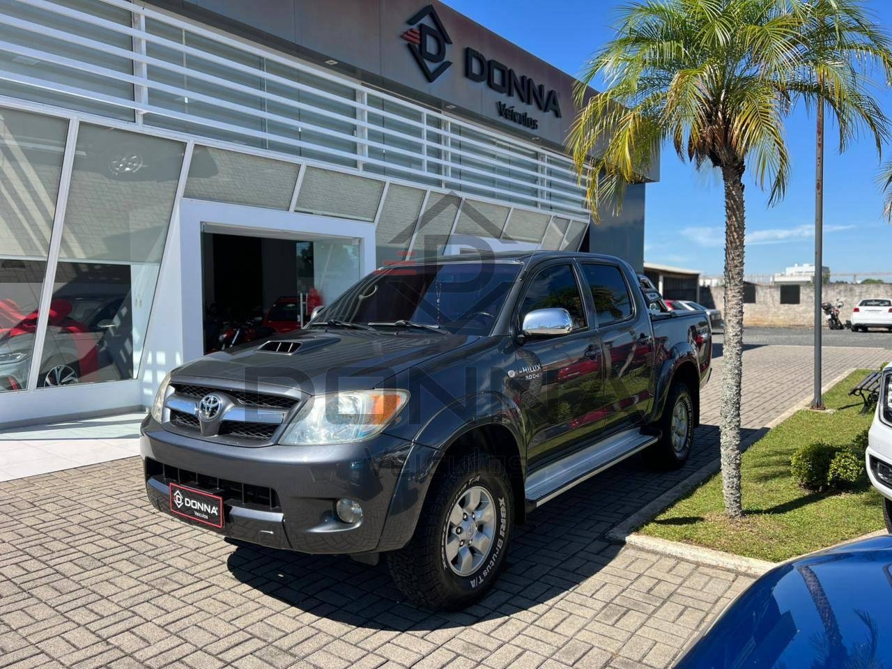 Toyota Hilux CD SRV 4x4 3.0 8V 116cv TB Diesel na cor Cinza em São Mateus do Sul / PR - 1025392