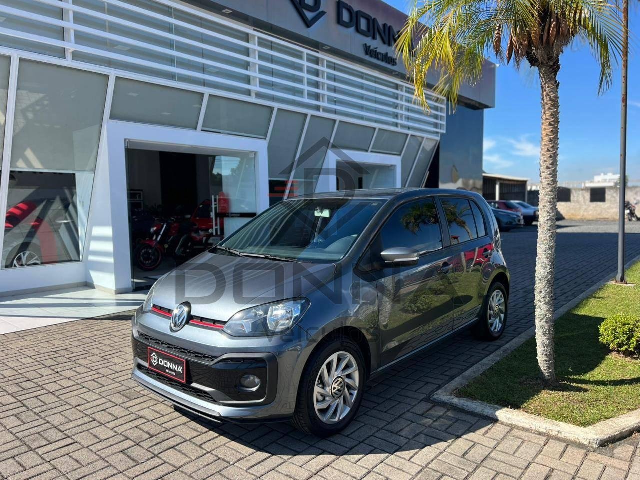 Volkswagen Up! Connect 1.0 TSI Total Flex 12V 5p na cor Cinza em São Mateus do Sul / PR - 1025418
