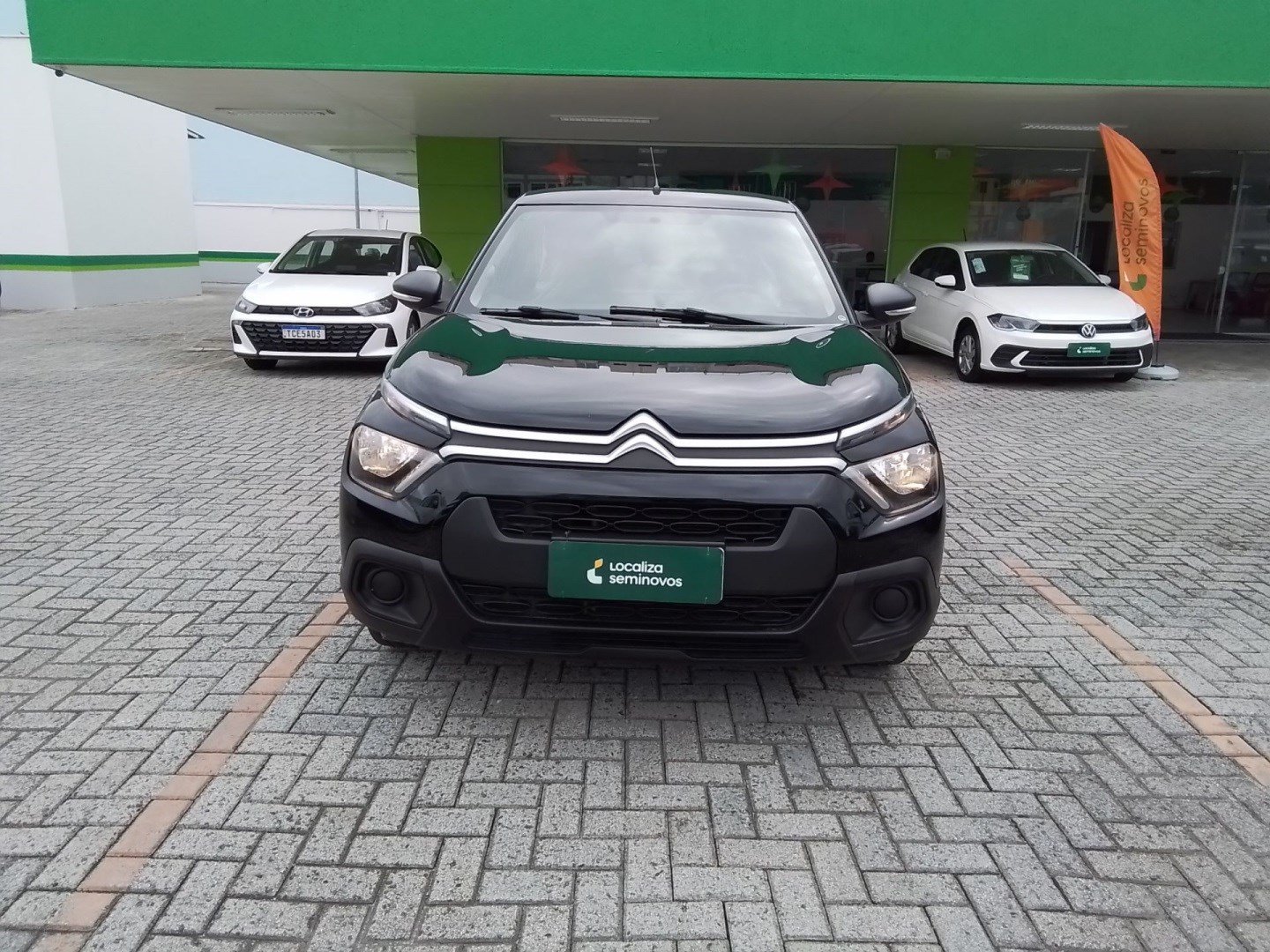 Citroën C3 Live Pack 1.0 Flex 6V 5p Mec. na cor Preto em Brusque / SC - 1025459