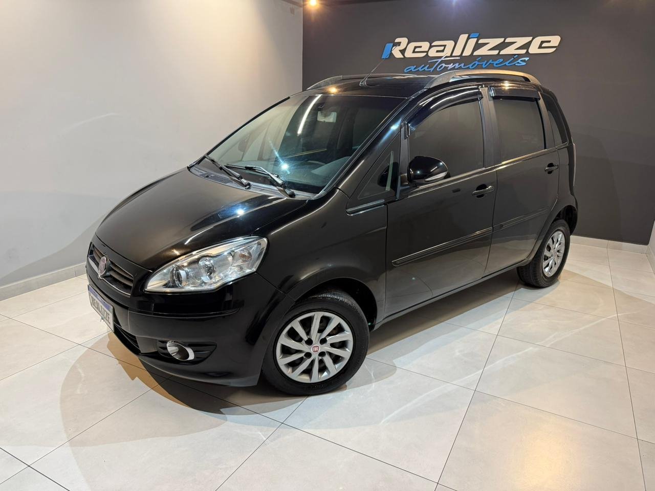 Fiat Idea ATTRACTIVE 1.4 Fire Flex 8V 5p na cor Preto em Joinville / SC - 1025696