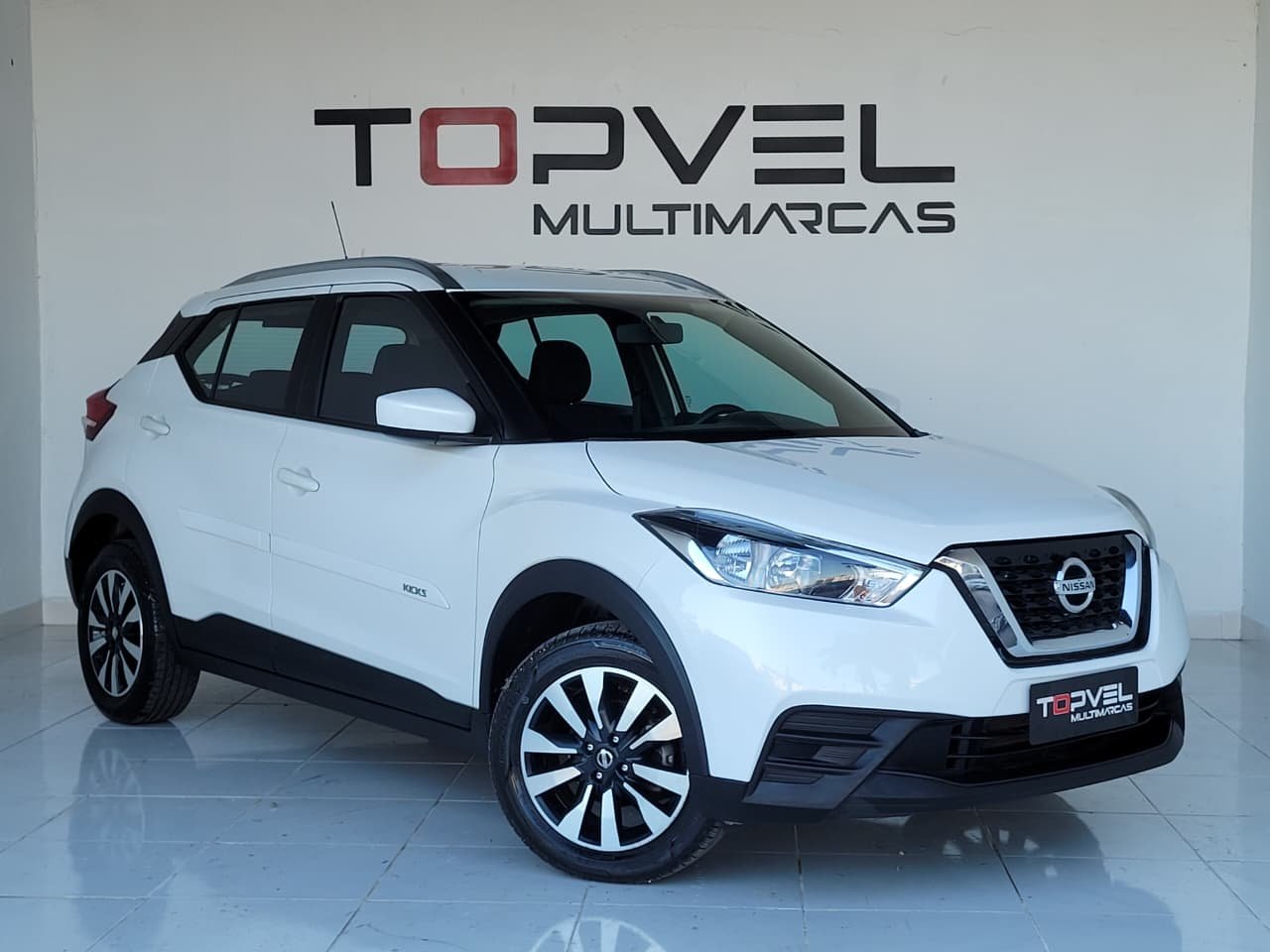 Nissan KICKS S Direct 1.6 16V Flex 5p Aut. na cor Branco em São José / SC - 1025963