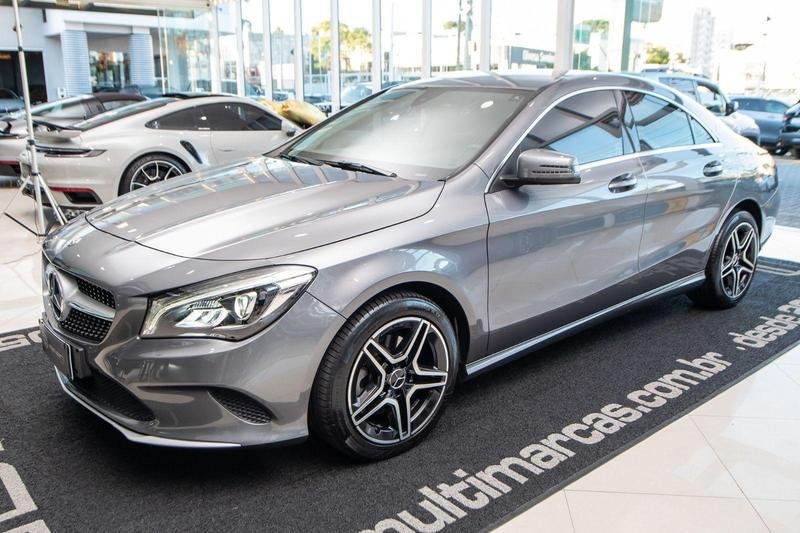 Mercedes-Benz CLA-180 1.6 16V 122cv Aut. na cor Cinza em Curitiba / PR - 1026415