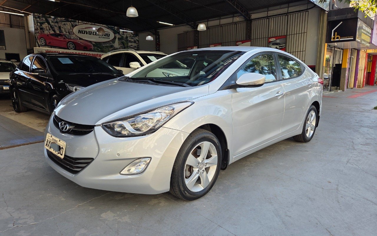 Hyundai Elantra GLS 2.0 16V Flex Aut. na cor Prata em Maringá / PR - 1027859