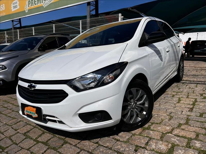 Chevrolet Onix HATCH LT 1.0 12V TB Flex 5p Aut. na cor Branco em Vinhedo / SP - 1028030