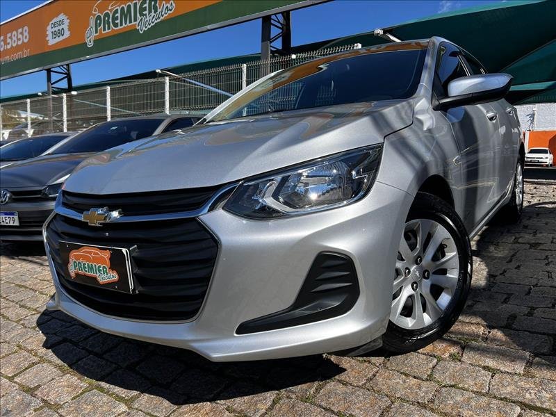 Chevrolet Onix HATCH LT 1.0 12V TB Flex 5p Mec. na cor Prata em Vinhedo / SP - 1028031