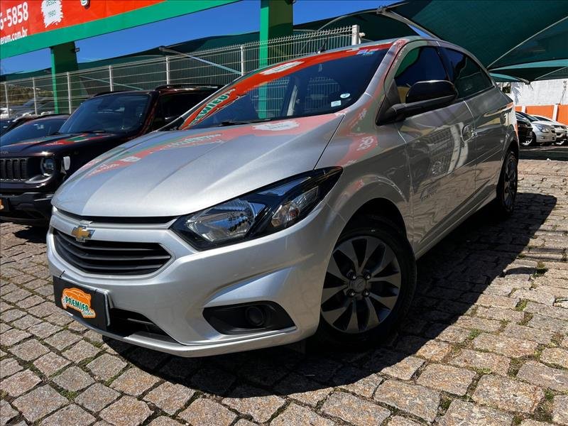 Chevrolet Onix HATCH ADVANTAGE 1.4 8V Flex 5p Aut. na cor Prata em Vinhedo / SP - 1028034