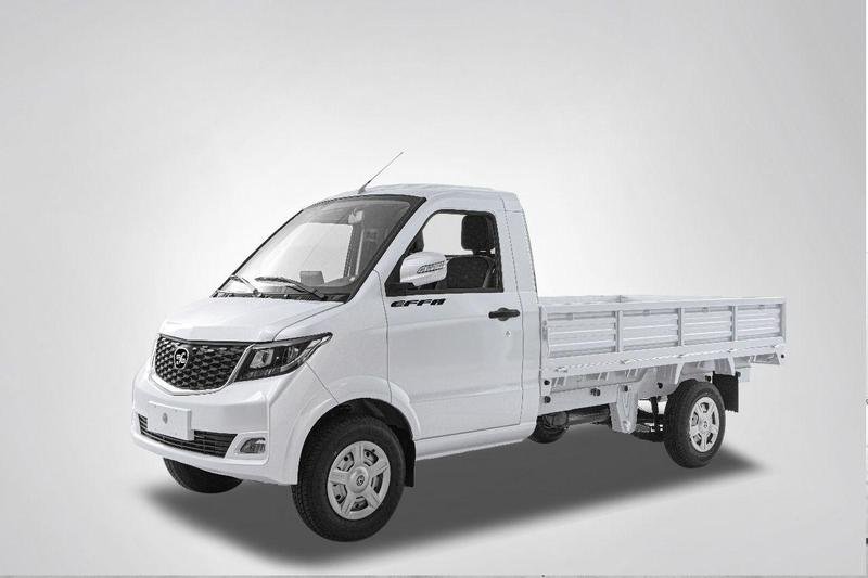 EFFA ULC VAN 1.0 8V 5p na cor Branco em Curitiba / PR - 1029022