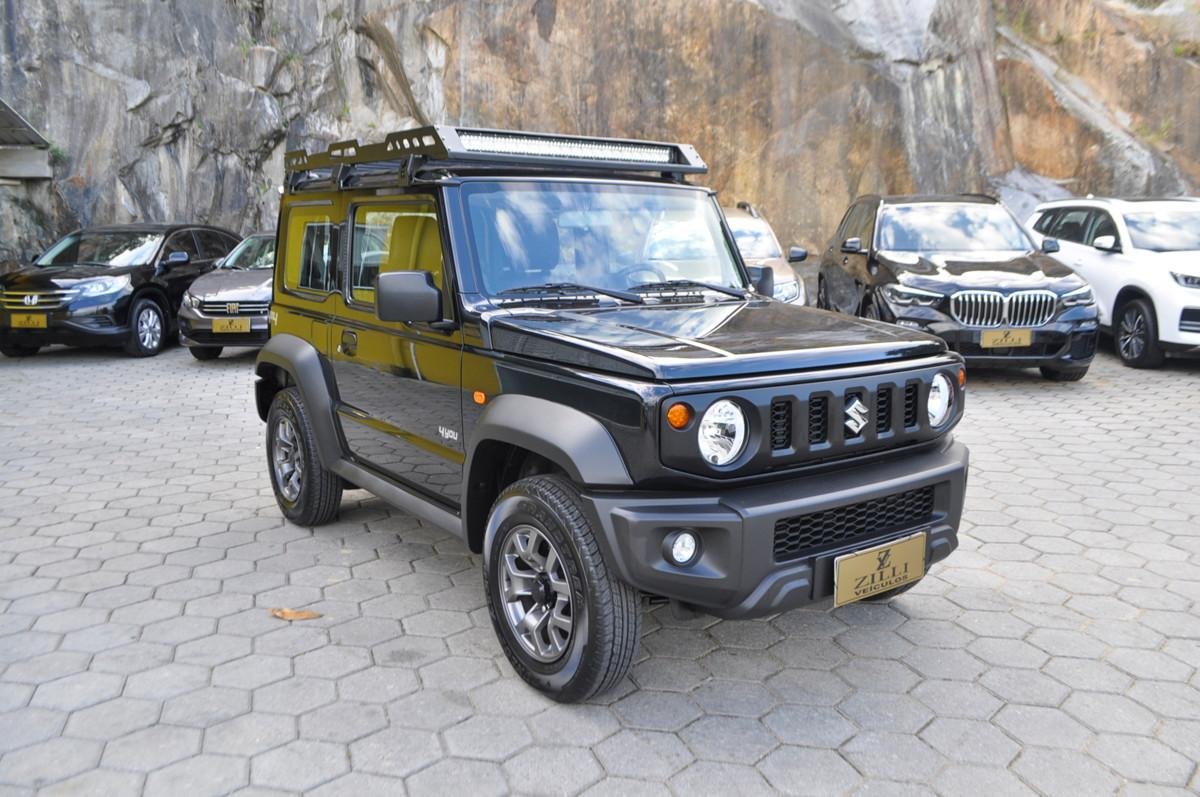 Suzuki Jimny Sierra 4YOU ALLGRIP 1.5 16V Aut. na cor Preto em Florianópolis / SC - 1029043