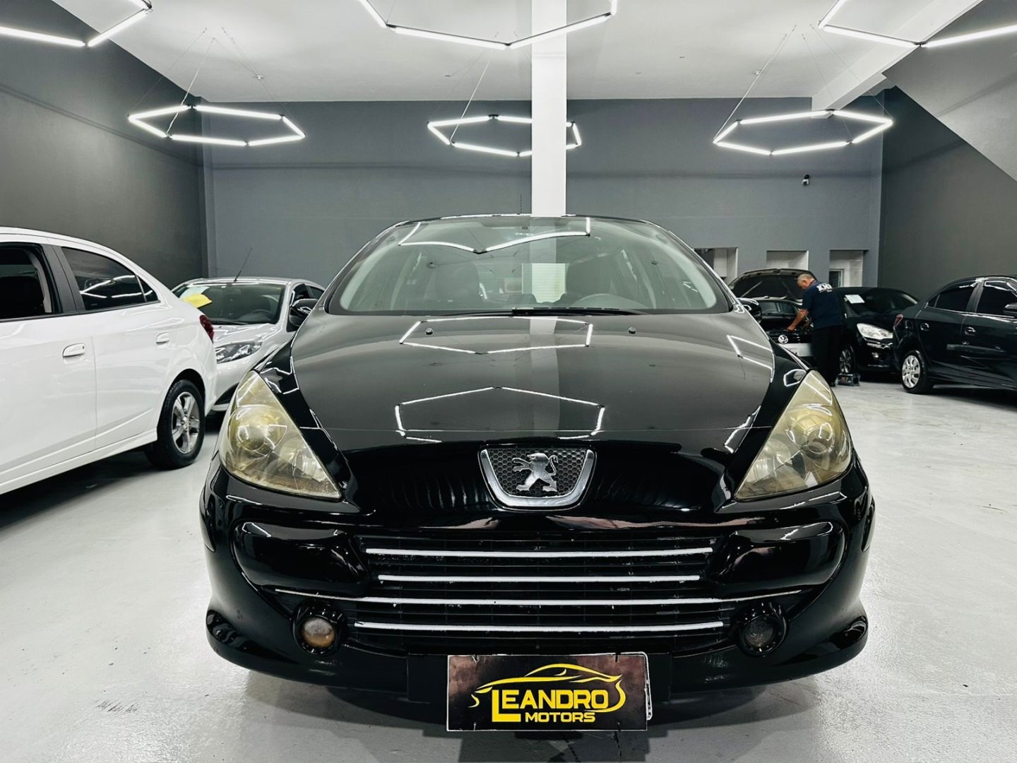 Peugeot 307 Soleil/ Presence 1.6/1.6 Flex 16V 5p na cor Preto em Campinas / SP - 1029203