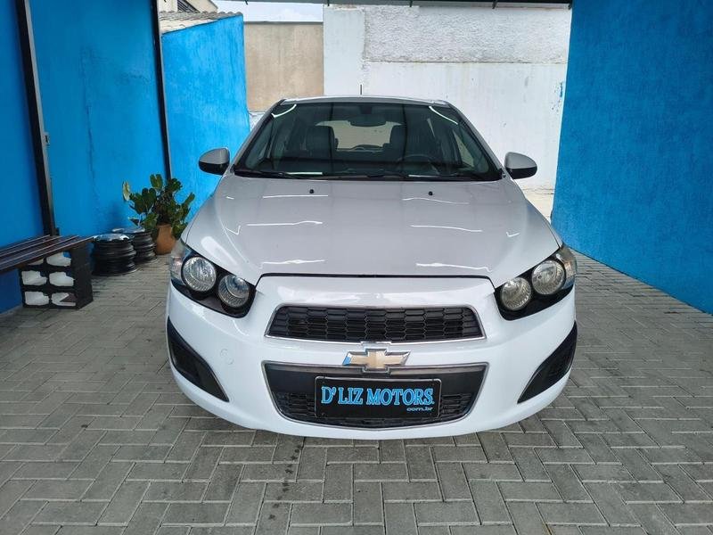 Chevrolet Sonic HB LT 1.6 16V FlexPower 5p Mec. na cor Branco em Curitiba / PR - 1032661