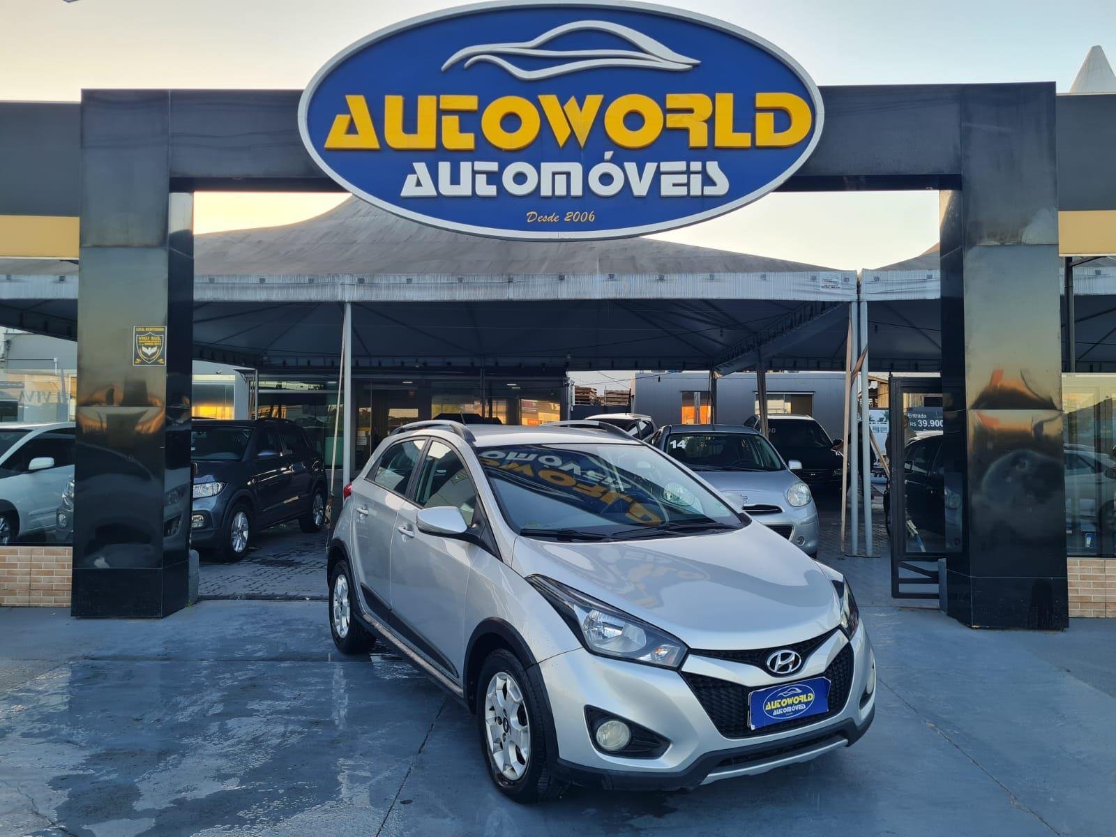 Hyundai HB20X Style 1.6 Flex 16V Aut. na cor Prata em Palhoça / SC - 1033011