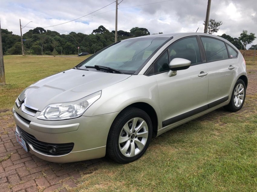 Citroën C4 GLX 2.0 Flex 16V 5p Aut. na cor Prata em Curitiba / PR - 1033404
