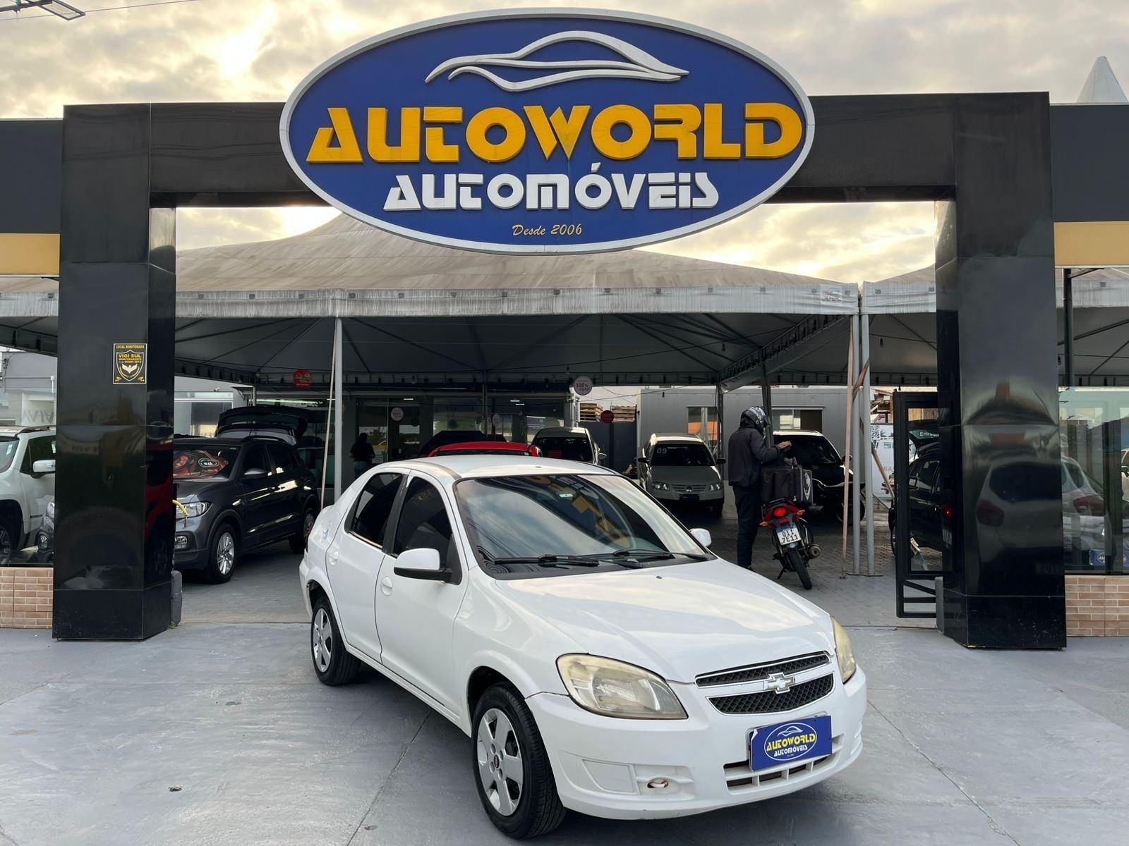 Chevrolet Prisma Sed. Maxx/ LT 1.4 8V ECONOF. 4p na cor Branco em Palhoça / SC - 1033709