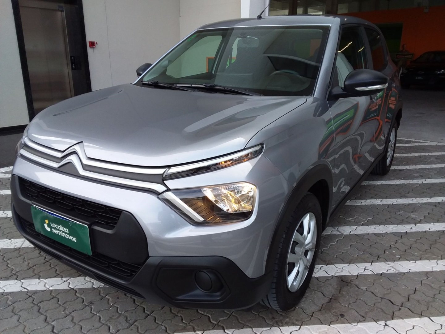 Citroën C3 Live Pack 1.0 Flex 6V 5p Mec. na cor Cinza em Brusque / SC - 1034142