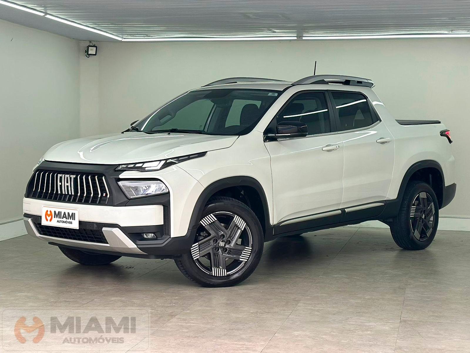 Fiat Toro Volcano 1.3 T270 4x2 Flex Aut. na cor Branco em Brusque / SC - 1035570