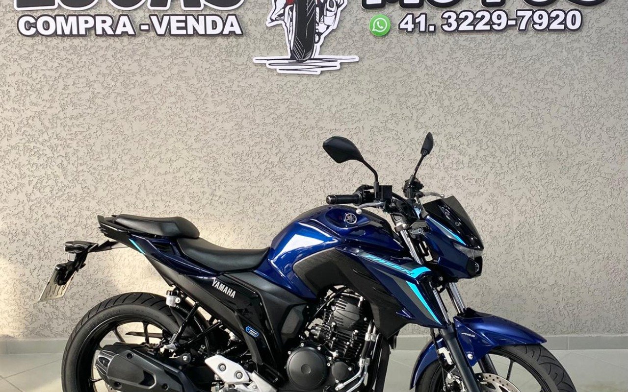 YAMAHA FZ25 250 FAZER CONNECTED  na cor Azul em Curitiba / PR - 1035683