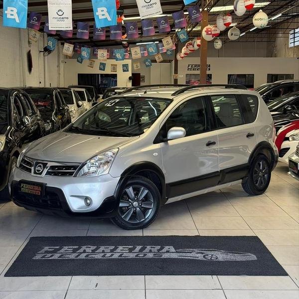 Nissan LIVINA X-GEAR SL/X-GEAR 1.8 Flex F. Aut. na cor Prata no Porto Alegre / RS - 1036177