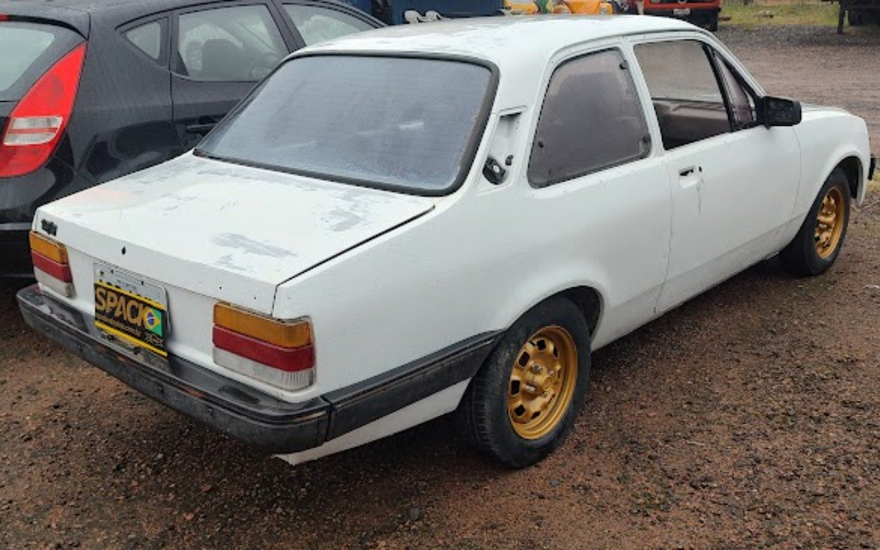 Chevrolet Chevette L / SL / SL/e / DL / SE 1.6 na cor Branco em Campo Largo / PR - 1036303