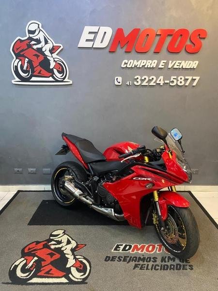 Honda CBR 600 F  na cor Vermelho em Curitiba / PR - 1036397