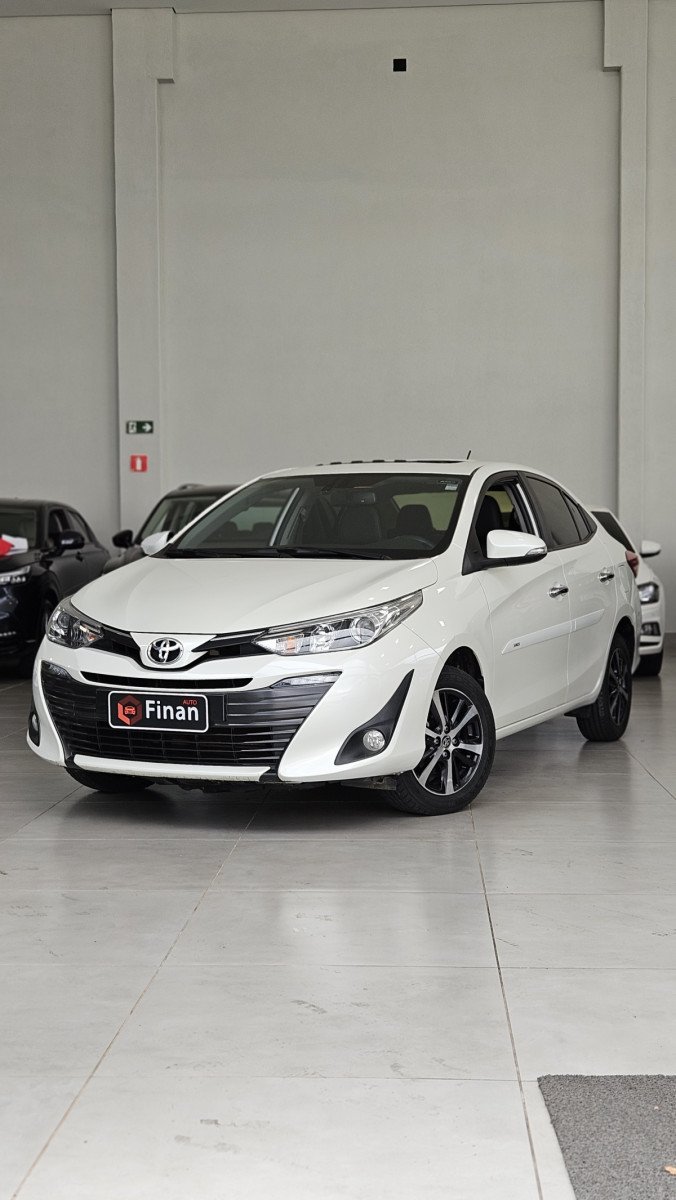 Toyota Yaris XLS Sedan 1.5 Flex 16V 4p Aut. na cor Branco em Americana / SP - 1036863