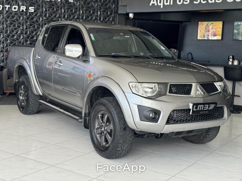 Mitsubishi L200 T.OUTDOOR 3.2 CD TB Int. Dies. Aut. na cor Cinza em São José / SC - 1037602