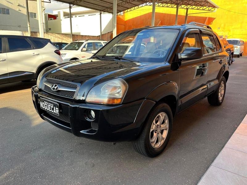 Hyundai Tucson 2.0 16V Aut. na cor Preto em Araucária / PR - 1037885