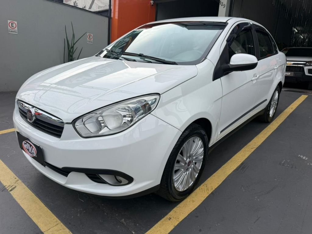 Fiat Grand Siena ESSENCE 1.6 Flex 16V na cor Branco em Campinas / SP - 1038671