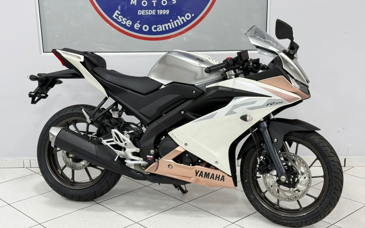 YAMAHA YZF R-15 155 ABS  na cor Prata em Araucária / PR - 1039968