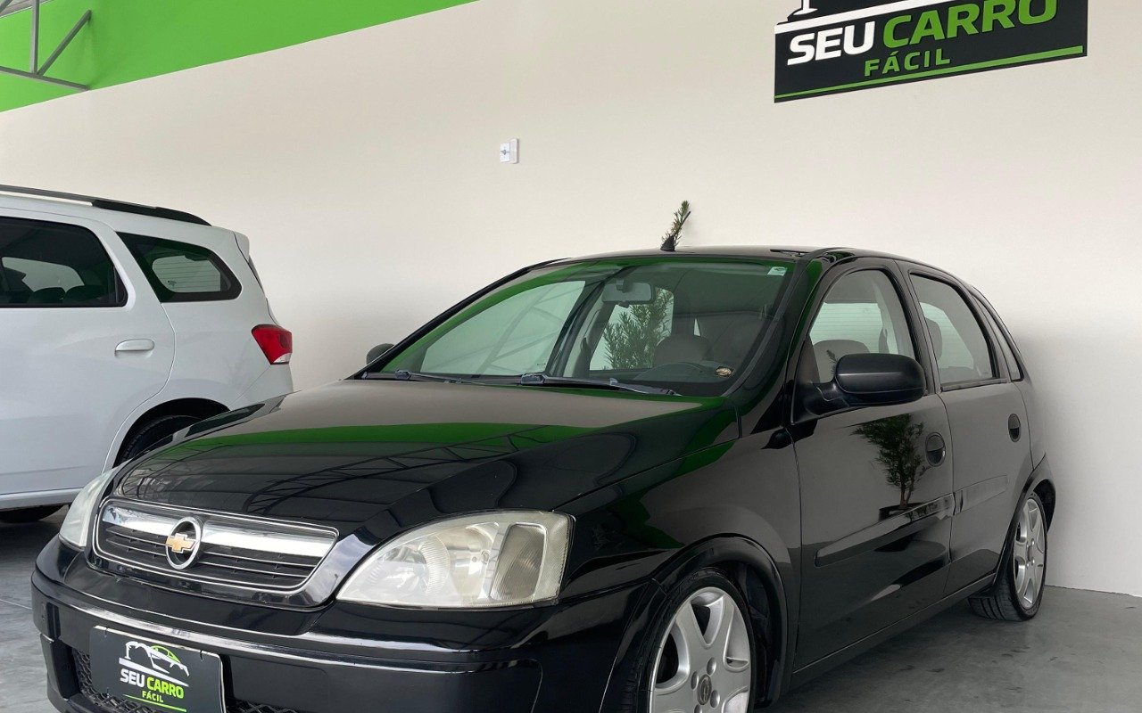 Chevrolet Corsa Hat. Maxx 1.4 8V ECONOFLEX 5p na cor Preto em Joinville / SC - 1043670