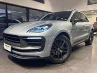 Porsche Macan T 2.0 Turbo na cor Cinza em Curitiba / PR - 1060