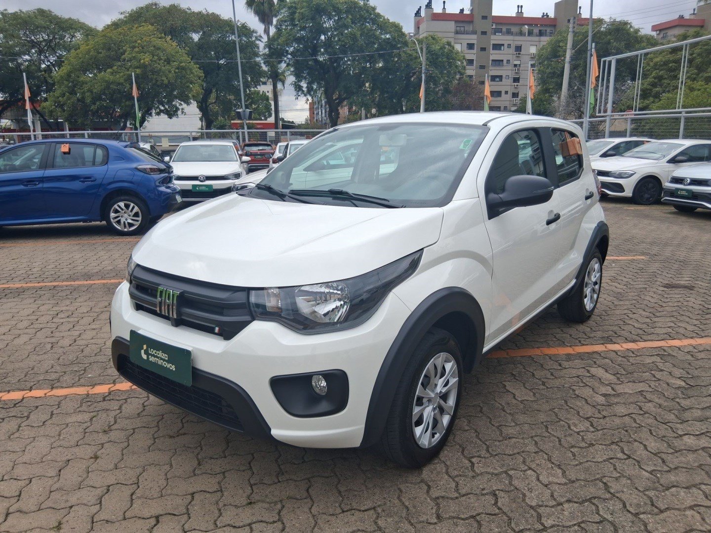 Fiat Mobi LIKE 1.0 Fire Flex 5p. na cor Branco em Lages / SC - 1060704