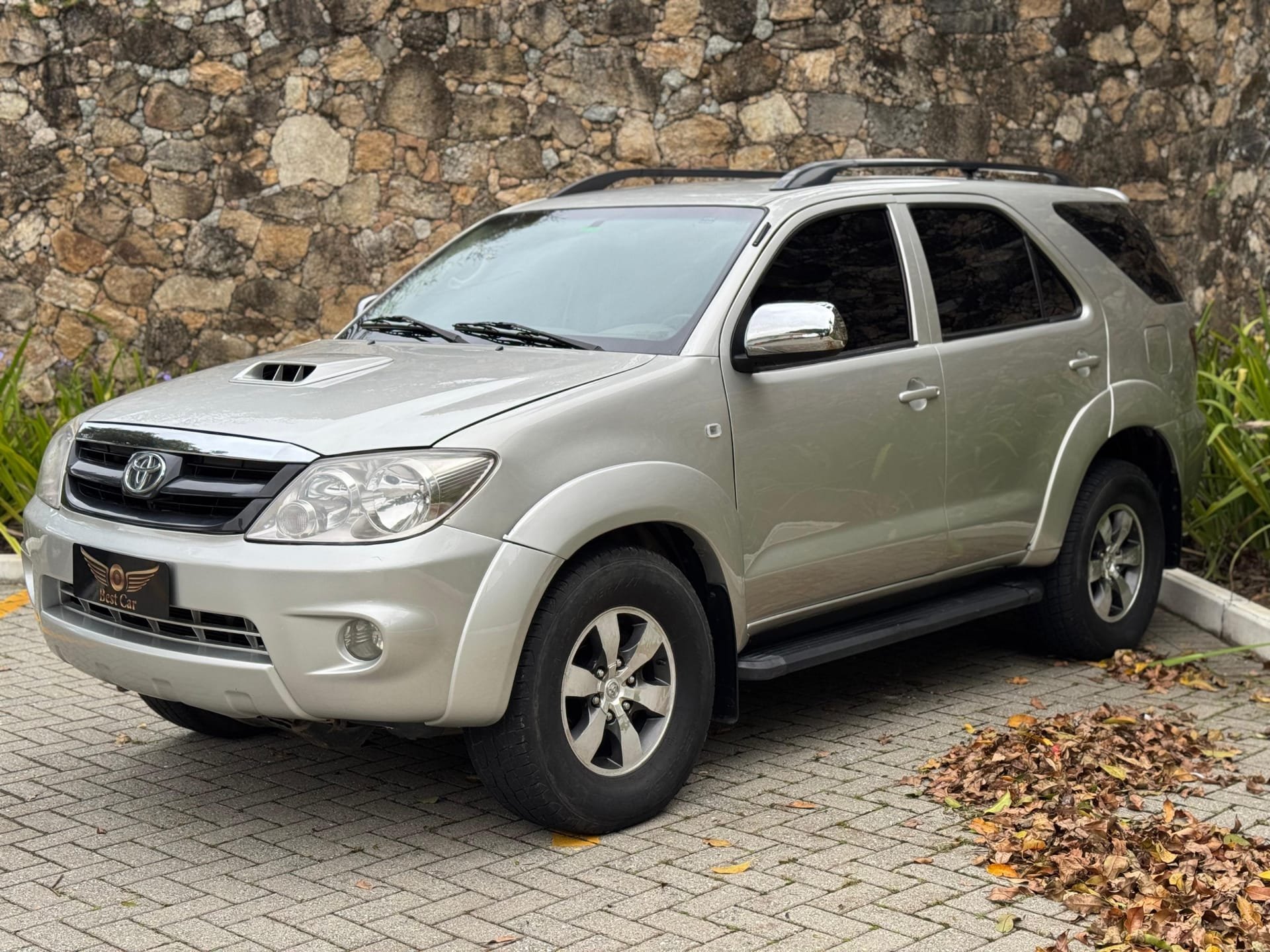 Toyota Hilux SW4 4x4 3.0 8V TB Diesel na cor Cinza em São José / SC - 10641