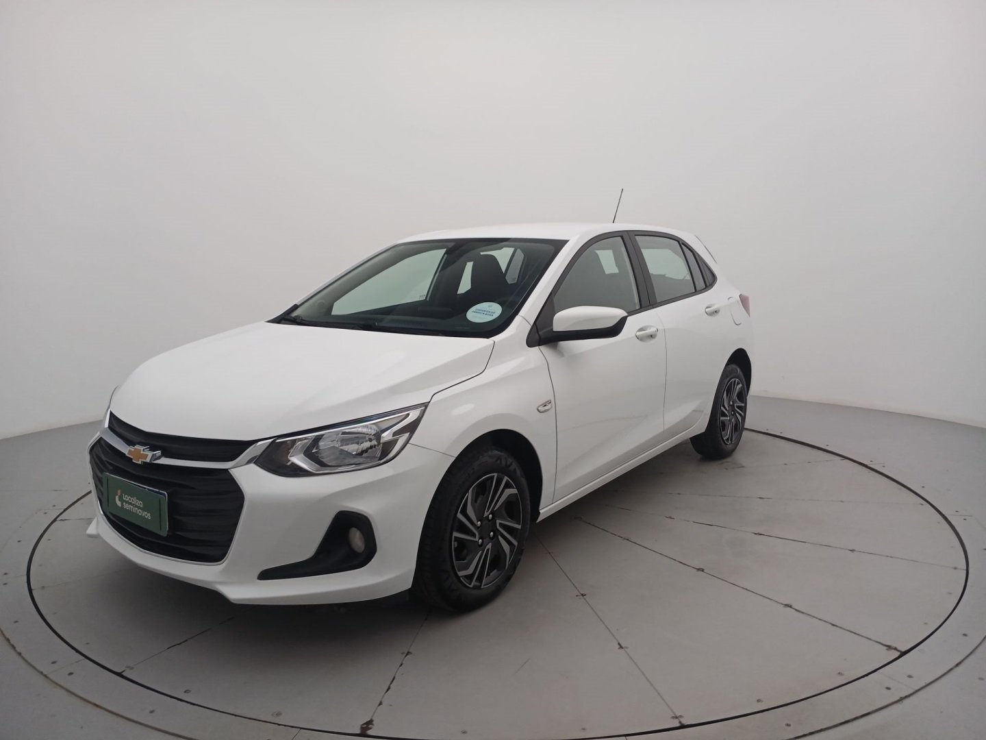 Chevrolet Onix HATCH LT 1.0 12V TB Flex 5p Mec. na cor Branco em Jaraguá do Sul / SC - 1064124