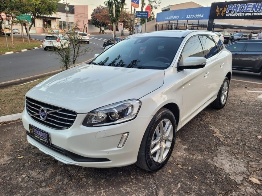 imagem de D-5 MOMENTUM 2.4 AWD Diesel 5p