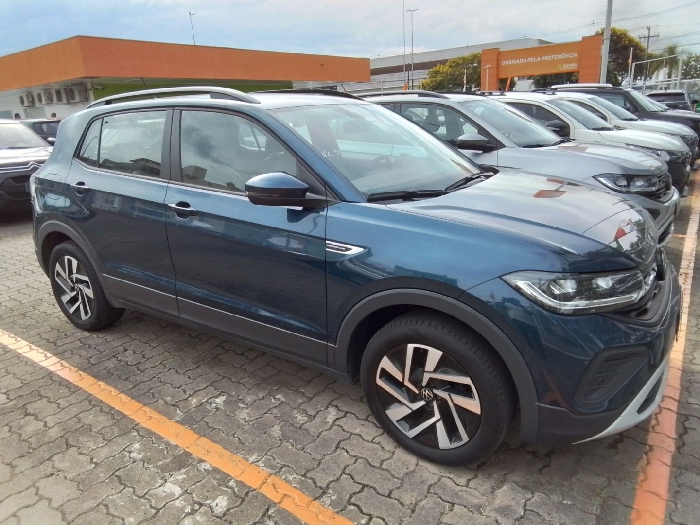Volkswagen T-Cross Comfor. 200 TSI 1.0 Flex 5p Aut. na cor Azul em Lages / SC - 1099633