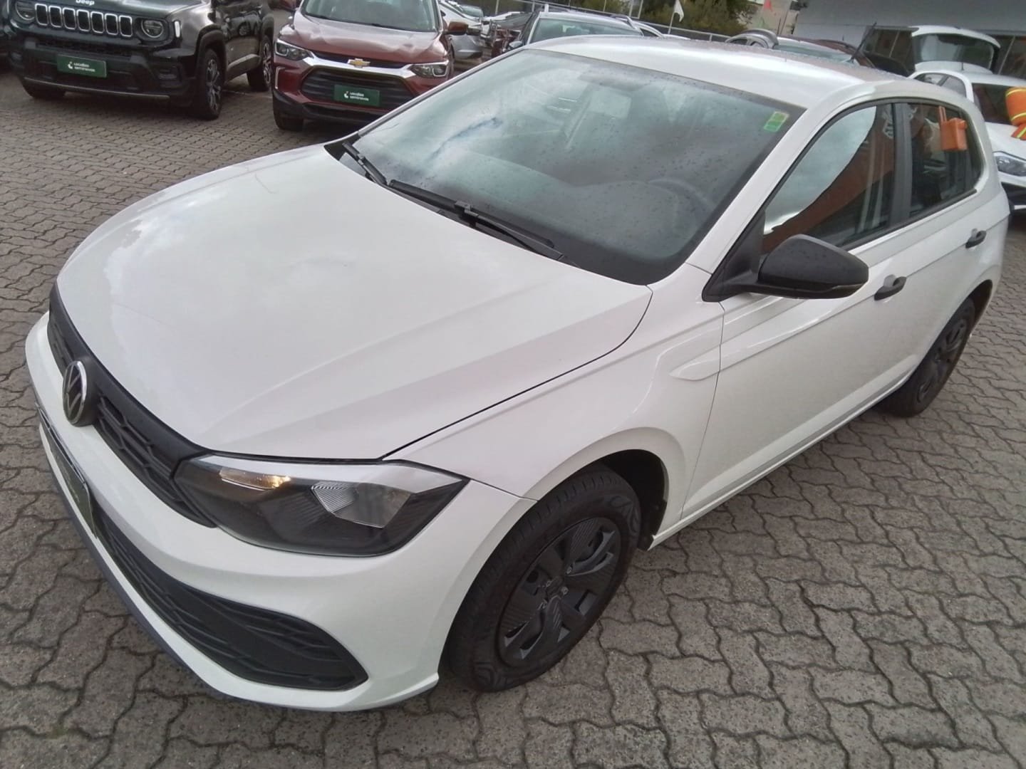 Volkswagen Polo Track Rock in Rio 1.0 Flex 12V 5p na cor Branco no São Leopoldo / RS - 11018