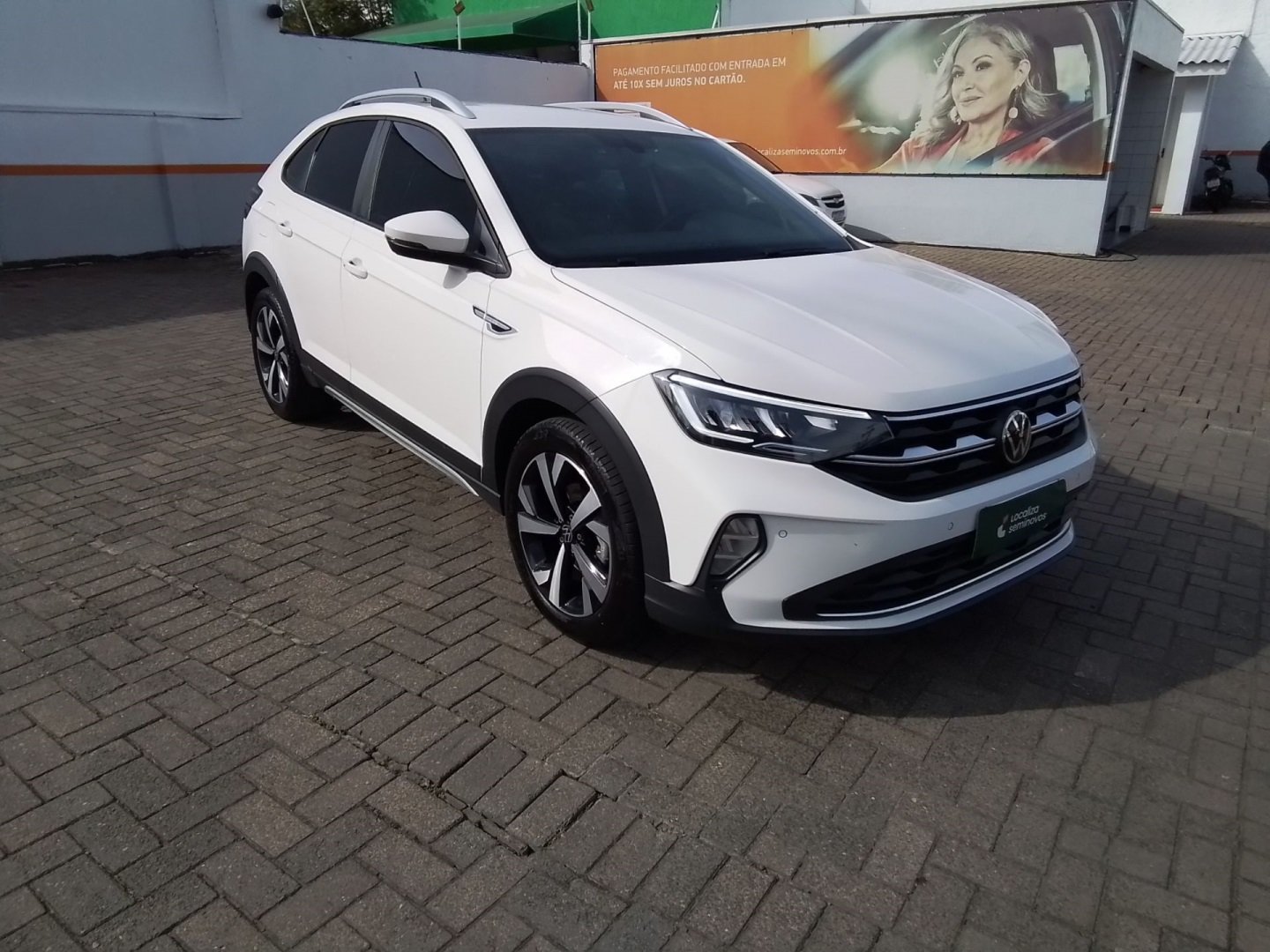 Volkswagen Nivus Highline 1.0 200 TSI Flex Aut. na cor Branco no Gravataí / RS - 1103562