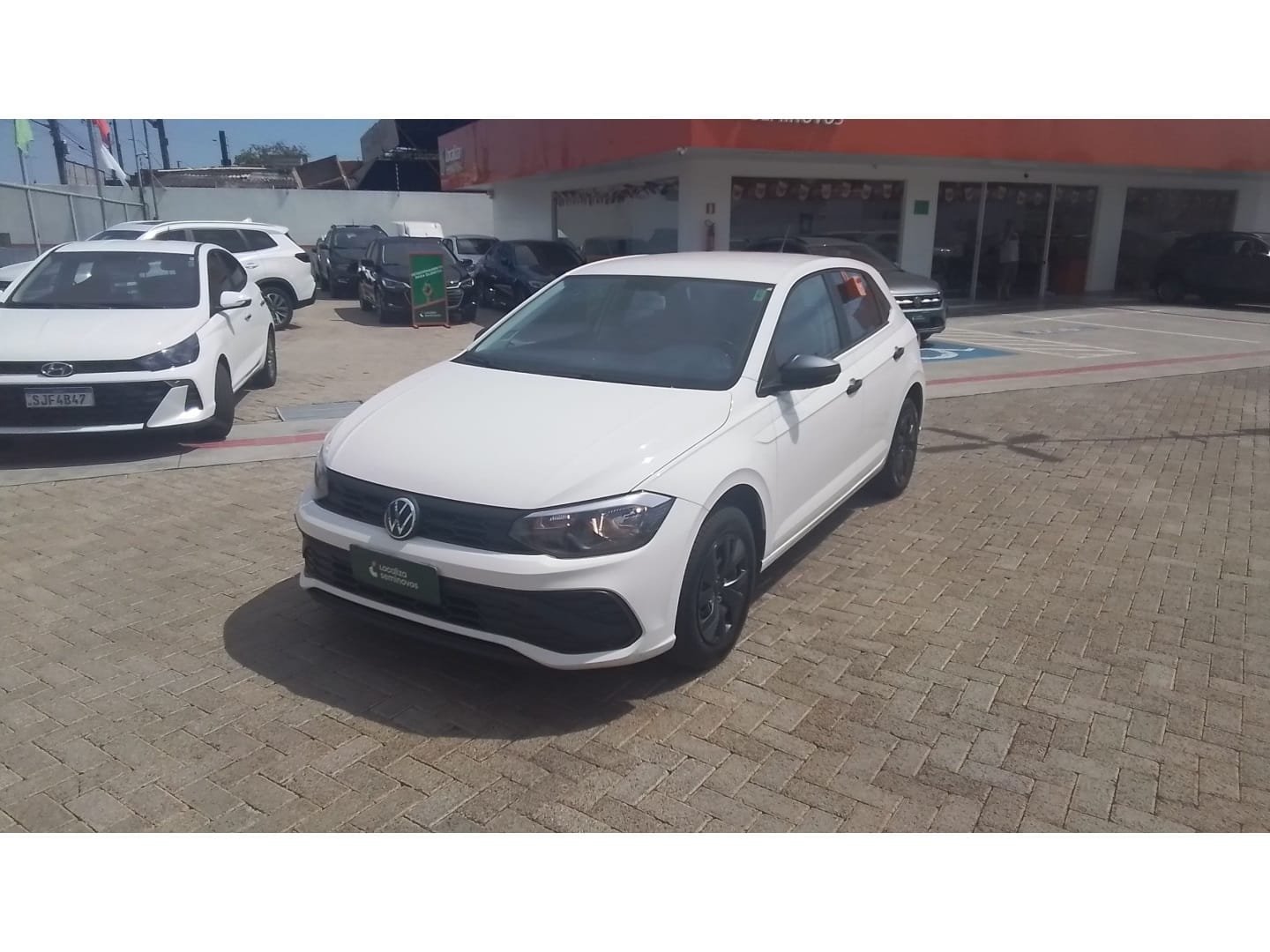 Volkswagen Polo Track 1.0 Flex 12V 5p na cor Branco no São Leopoldo / RS - 11059