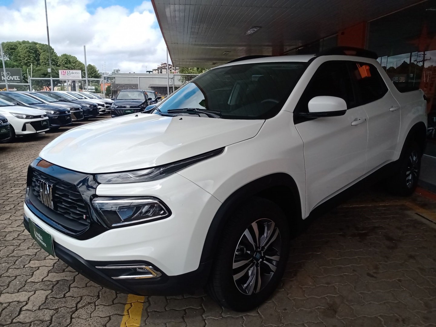 Fiat Toro Freedom 1.3 T270 4x2 Flex Aut. na cor Branco em Lages / SC - 1106725