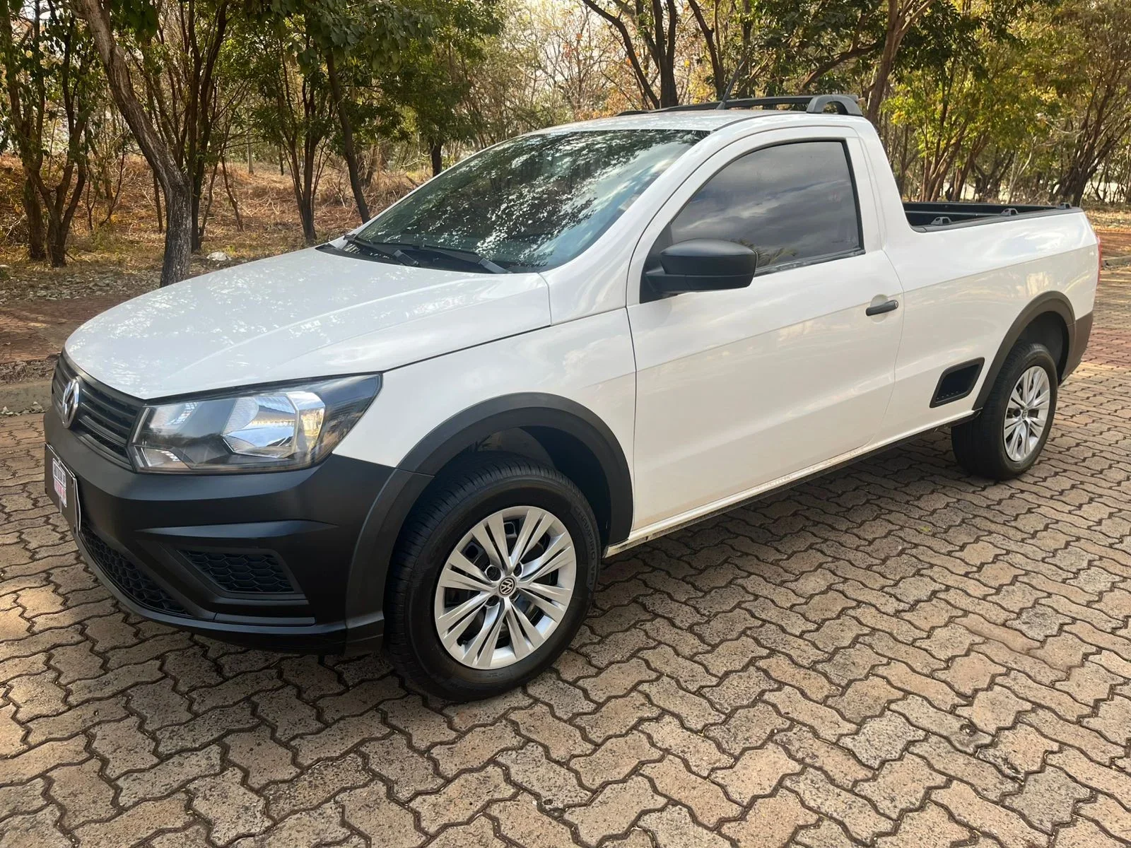 Volkswagen Saveiro Robust 1.6 Total Flex 16V na cor Branco em Ribeirão Preto / SP - 11251
