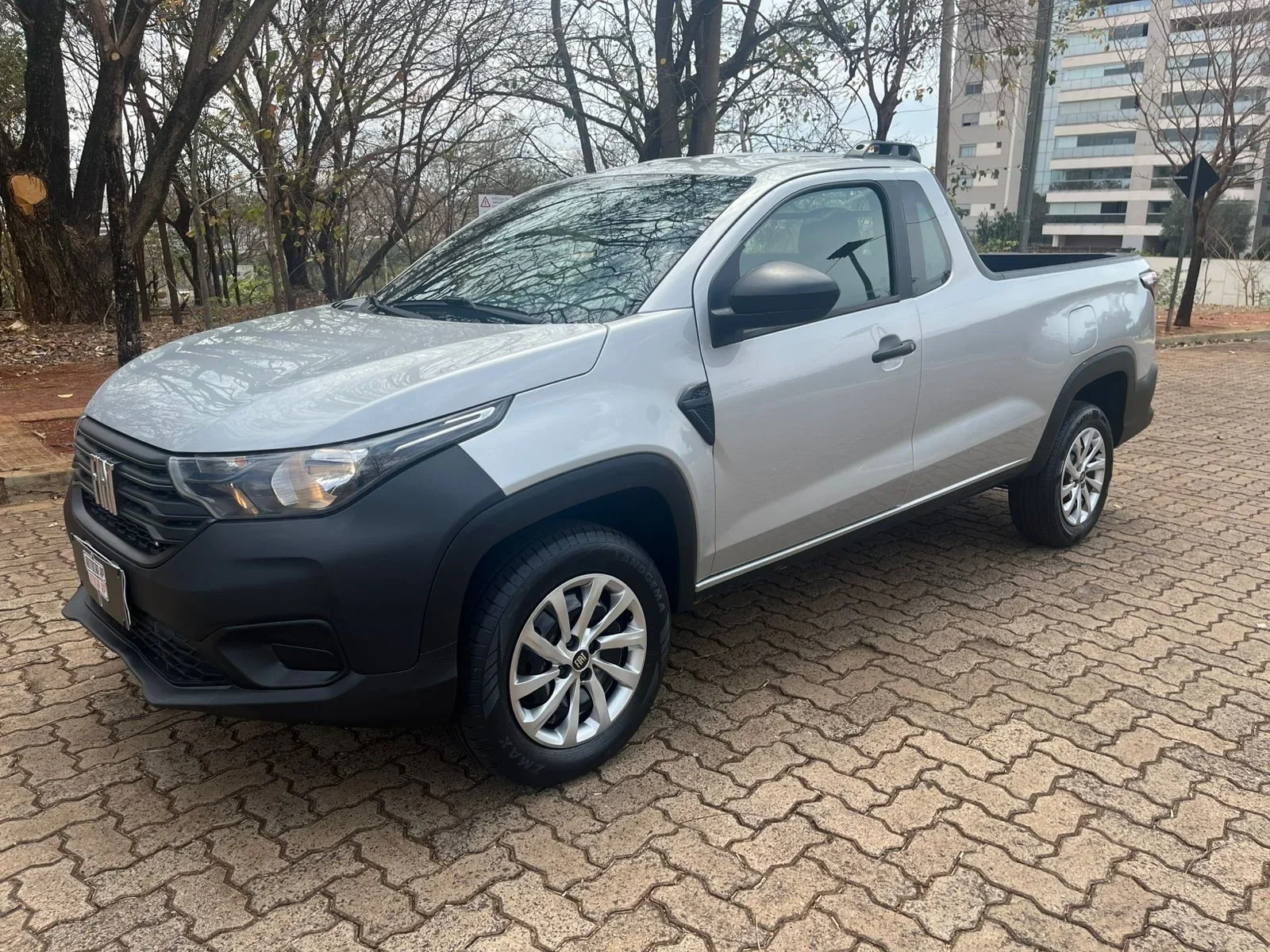 Fiat Strada Endurance 1.3 Flex 8V CS Plus na cor Cinza em Ribeirão Preto / SP - 11254