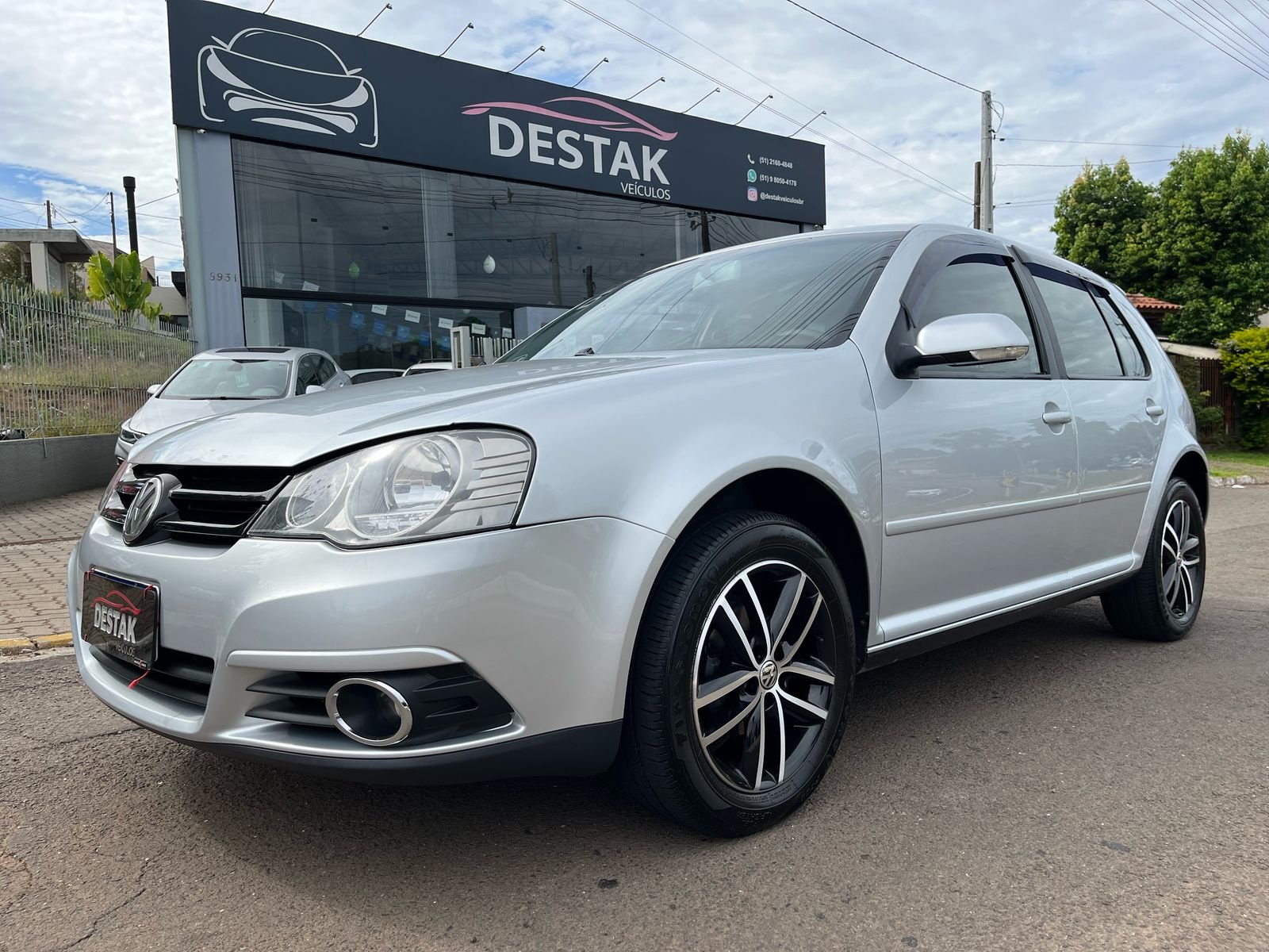 Volkswagen Golf Sportline 1.6 Mi Total Flex 8V 4p na cor Cinza no Dois Irmãos / RS - 11299