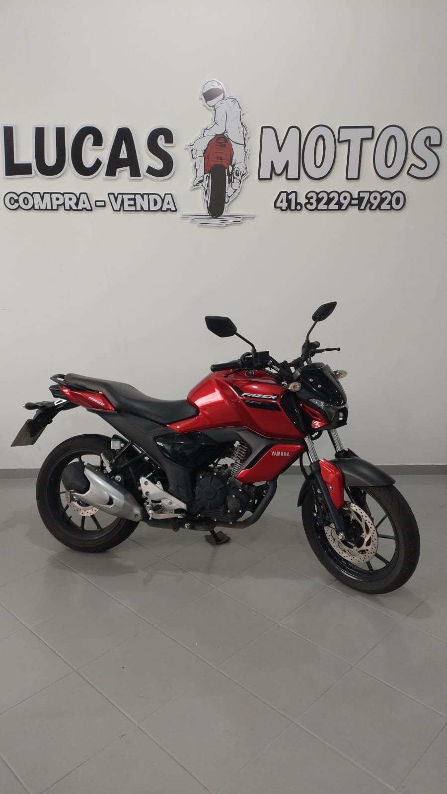 YAMAHA FZ15 150 FAZER FLEX  na cor Vermelho em Curitiba / PR - 11332