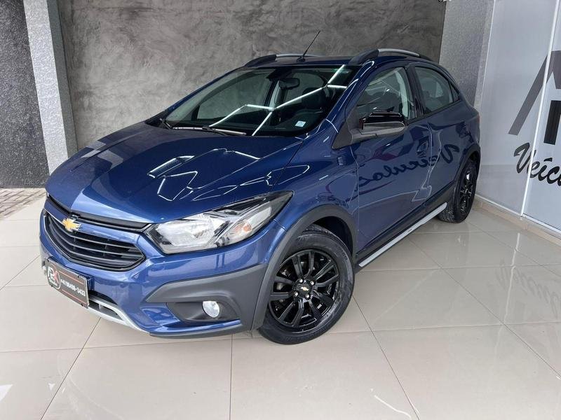 Chevrolet ONIX HATCH ACTIV 1.4 8V Flex 5P Aut. na cor Azul em Curitiba / PR - 11338