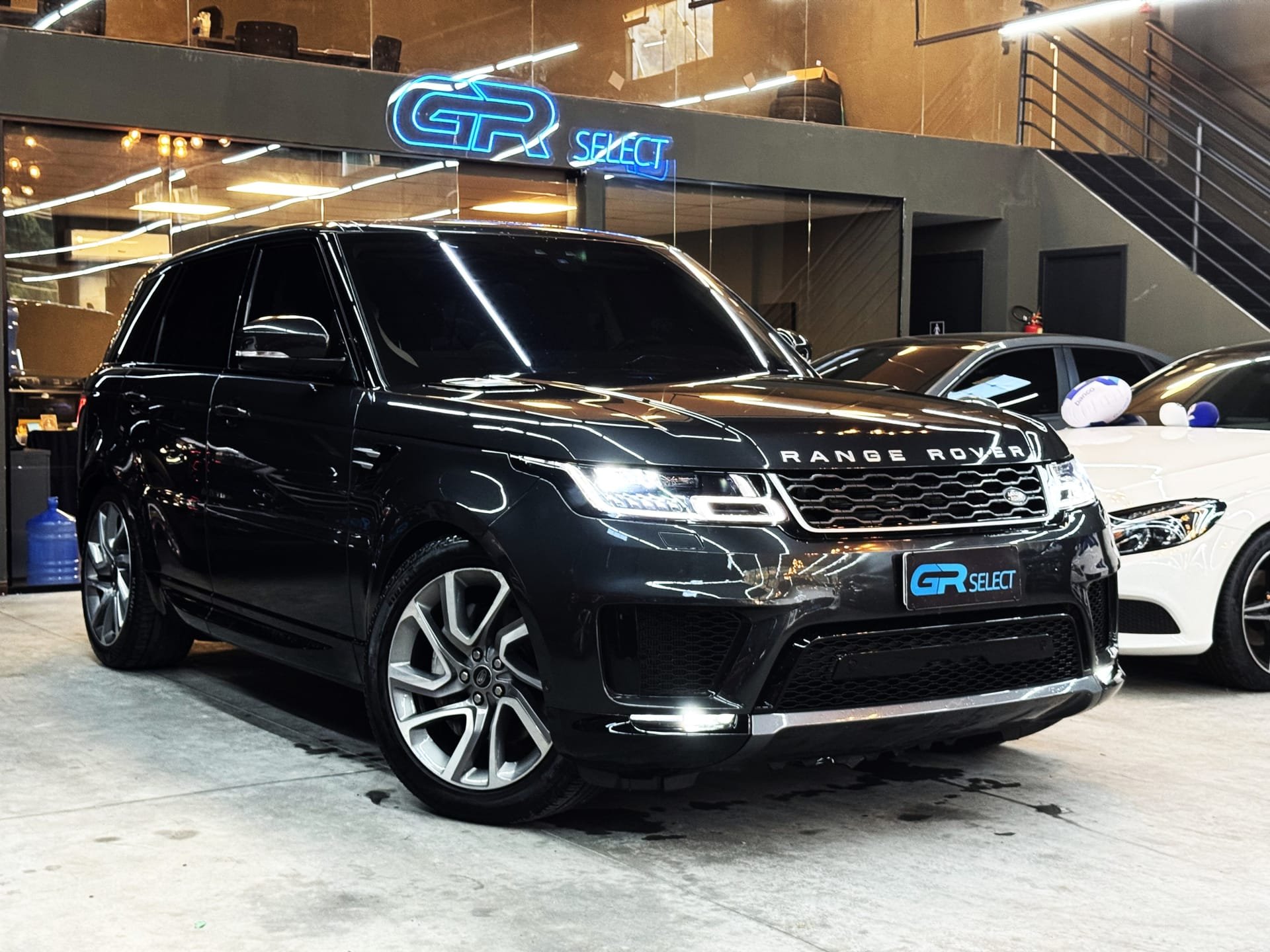 Land Rover Range Rover Sport HSE 2.7 190cv TB Dies. na cor Cinza em Florianópolis / SC - 11523