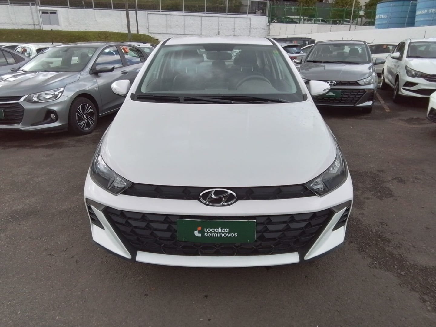 Hyundai HB20S Comfort Plus 1.0 Flex 12V Mec. na cor Branco em Lages / SC - 12563