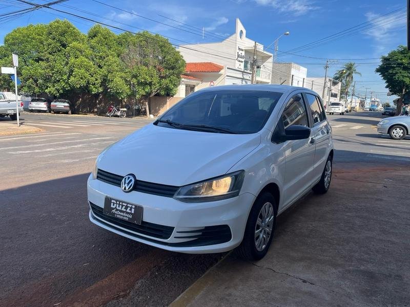 Volkswagen Fox City 1.0Mi/ 1.0Mi Total Flex 8V 3p na cor Branco em Artur Nogueira / SP - 12589