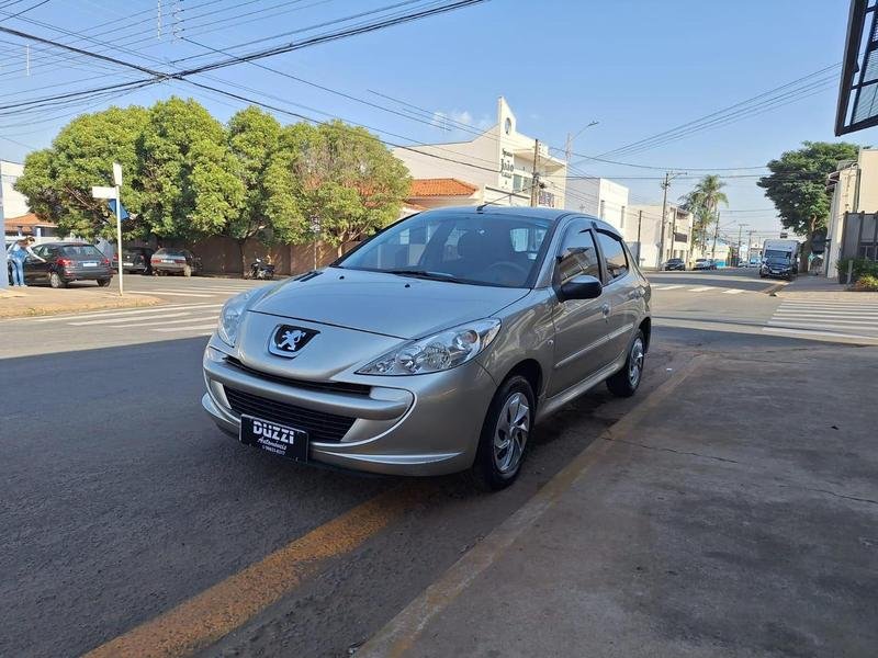 Peugeot 207 XR 1.4 Flex 8V 3p na cor Cinza em Artur Nogueira / SP - 12593