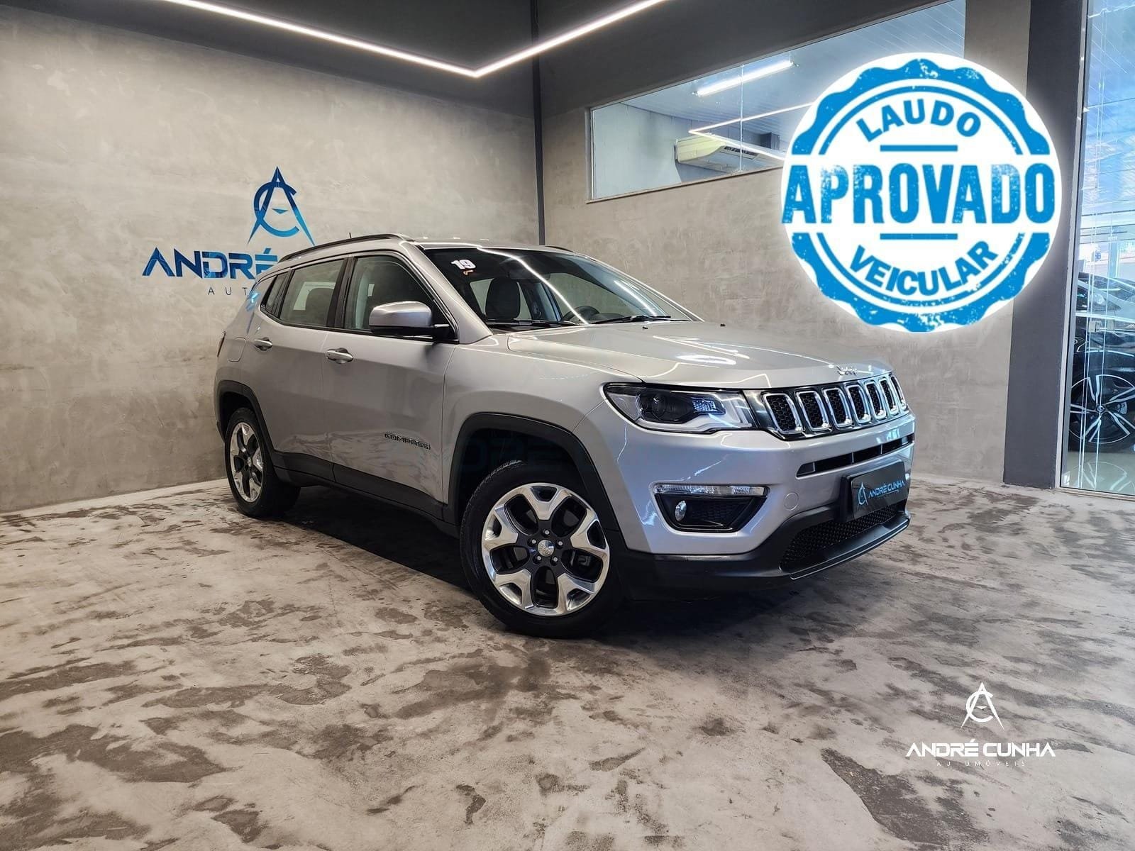 Jeep COMPASS LONGITUDE 2.0 4x2 Flex 16V Aut. na cor Cinza em Palhoça / SC - 12630